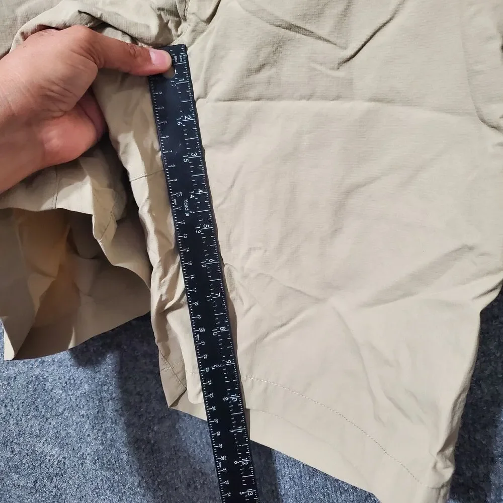 The North Face Shorts Mens Medium Beige Paramount Horizon Outdoor Nature Hiking